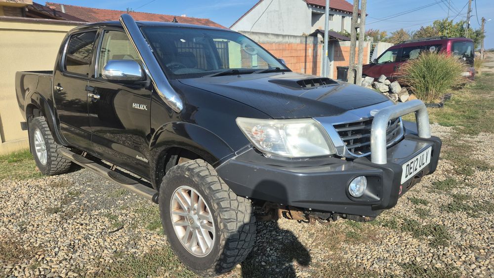 Toyota Hilux 2012 3.0 Manual volan dreapta