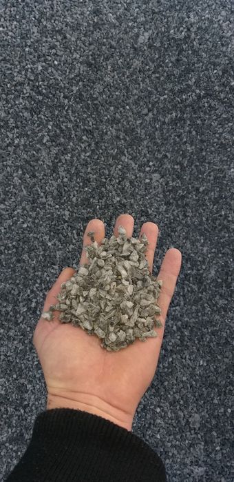 Piatră spartă pentru terasamente .