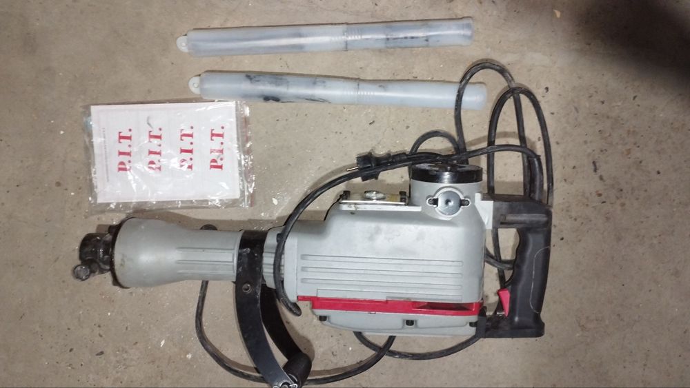 Продаётся отбойный молоток