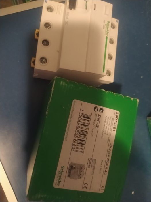 A9R14491 întrerupător dif 4poli