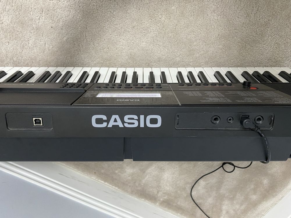 CASIO CT-X700C7 Black