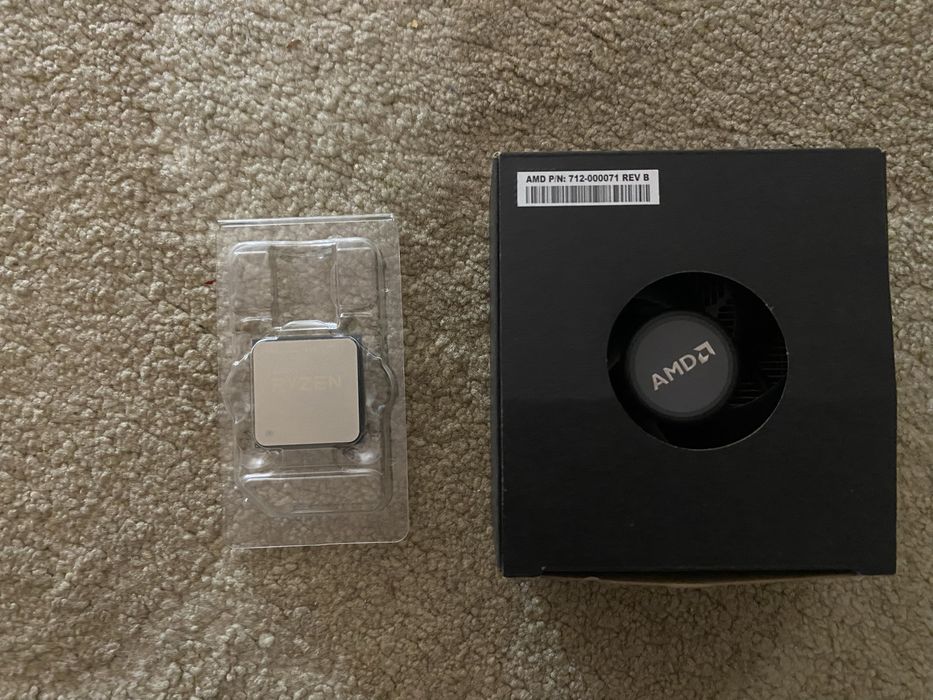 Ryzen 3 3100+ Cooler AMD stock