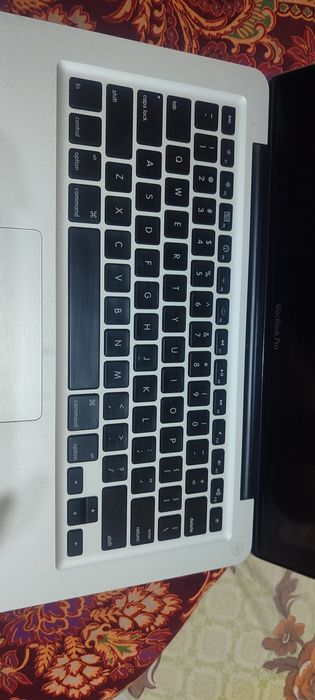 Apple MacBook Pro 13-inch (Early 2011)

Pro 13-inch (Early 2011)

Ekr