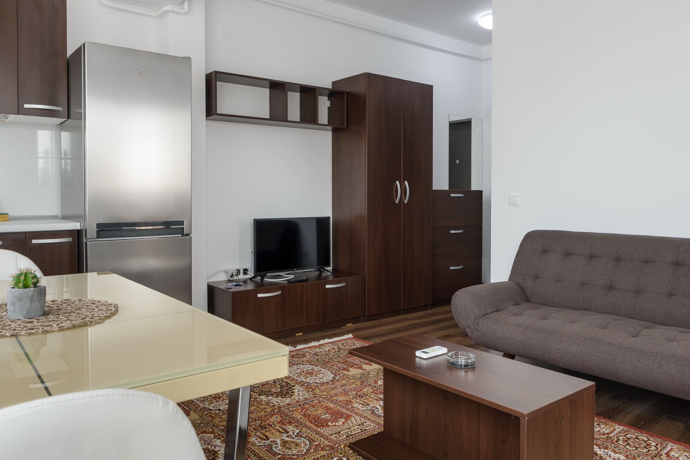 IS Apartamente 1/2/3 cam in Regim Hotelier Iasi Palas Centru Newton