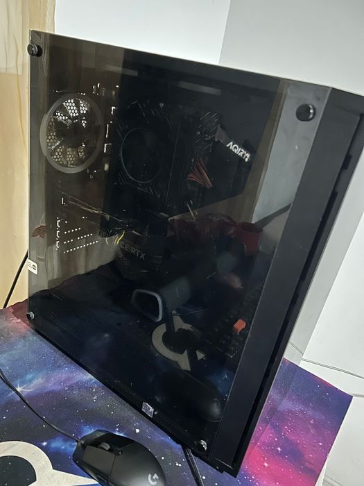 Pc gaming myria i5-13400F + RTX 4060 + 16 GB RAM + SSD 1TB