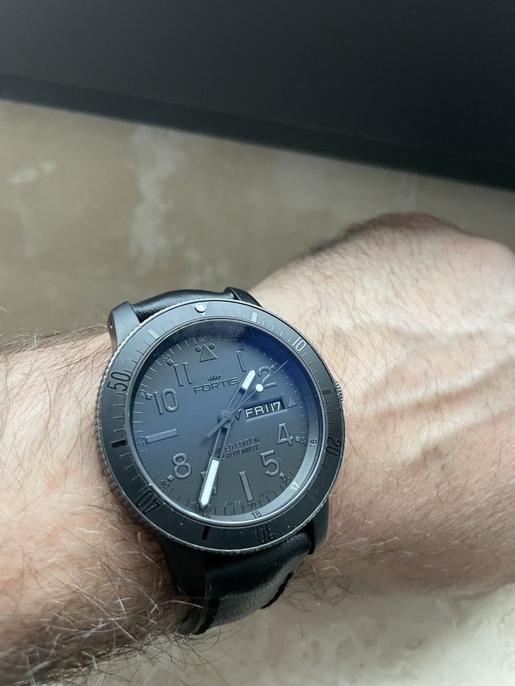 Fortis B-42 Black & Black Automatic Day/Date limited edition