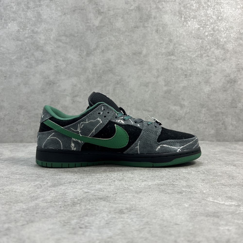 Nike Dunk Low Skateboards- 41/42