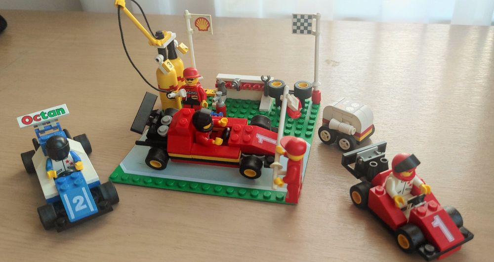 Lego shell формула , подиум, камионче, цистерна и коли