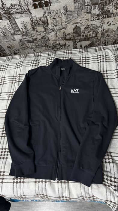 EA7 кофта оригинал!!!