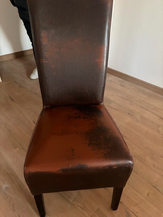 4 Scaune din piele!!!