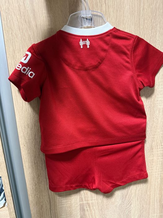 бебешки футболен екип Nike Liverpool Бебешки екип Liverpool