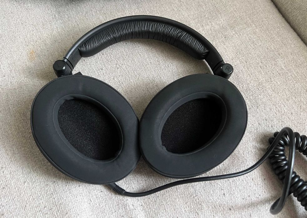 Sennheiser HD 380 Pro casti monitorizare studio originale st excelenta