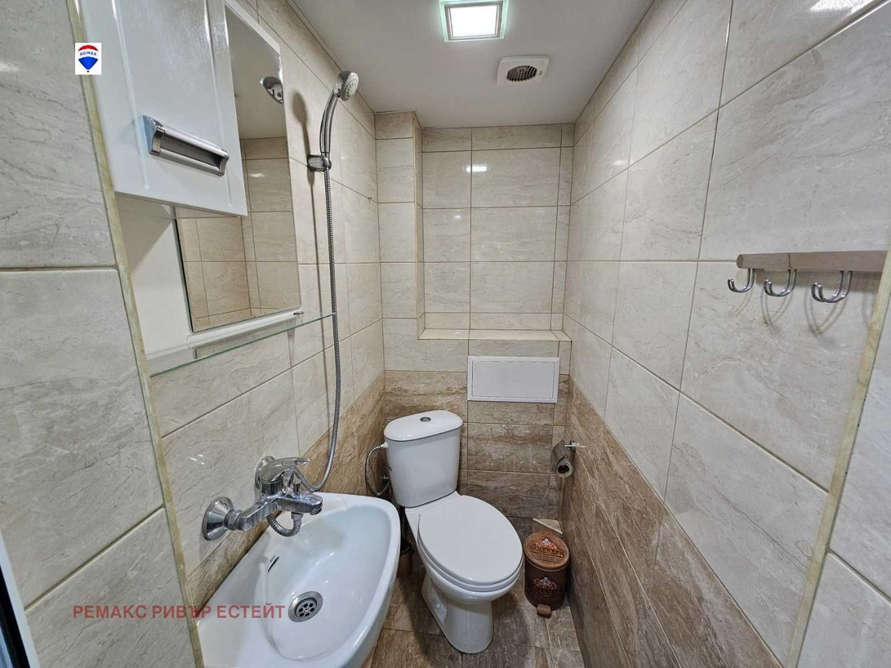 Продава се Двустаен апартамент в Русе, Родина 2 - 44 кв.м за 1362 €/кв.м - Снимка #13
