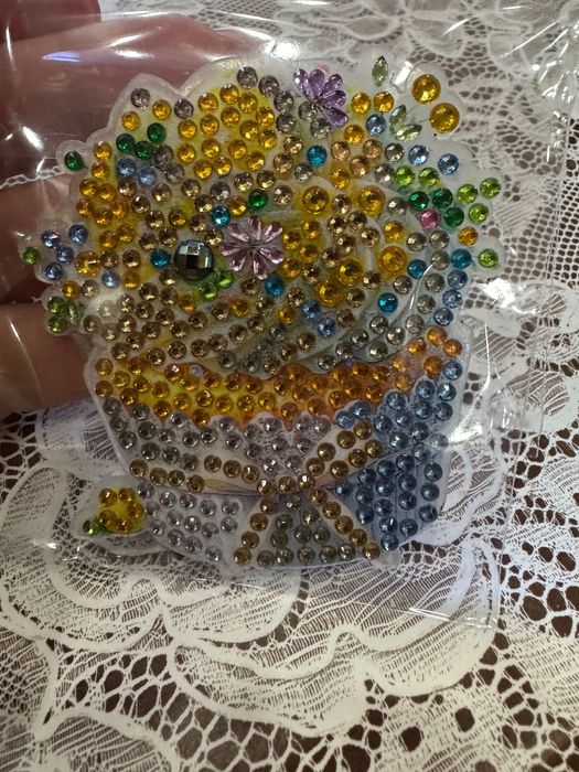 Диамантени: ключодържатели, магнити и календар