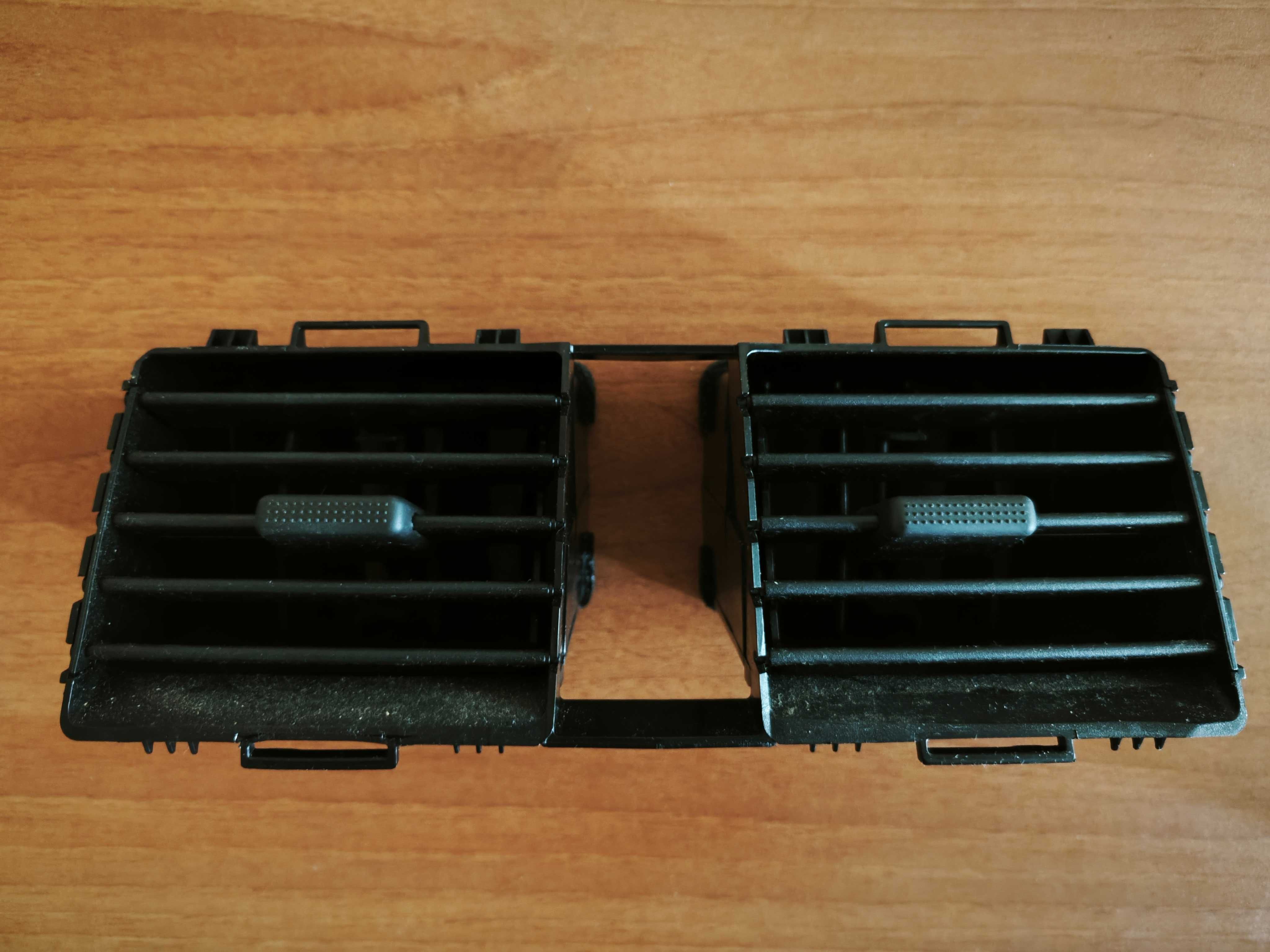 Стойка за Garmin, Garmin навигации за Suzuki SX4 след 2010 и други.
