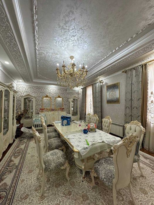 Продаётся Евро дом 6 соток 3 уровня мебелью техникой ор-р Зенит завод