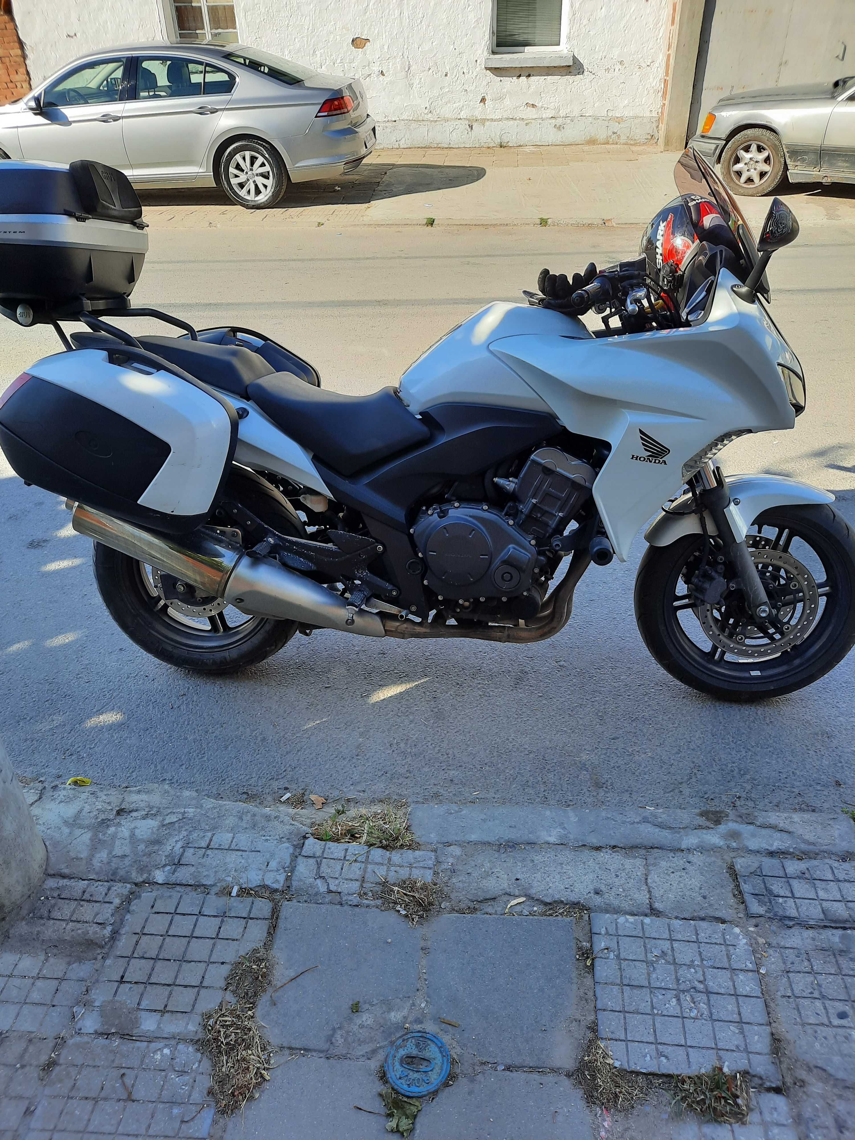 Honda CBF1000 2011 г. Хонда ЦБФ 1000