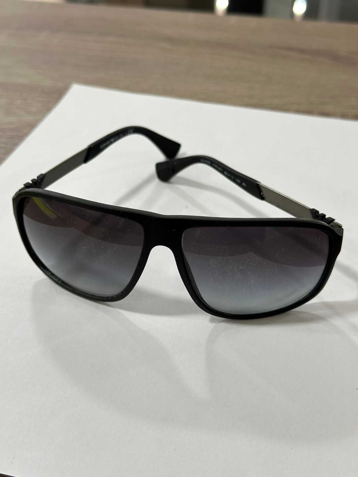 Продавам Мъжки Слънчеви Очила Emporio Armani