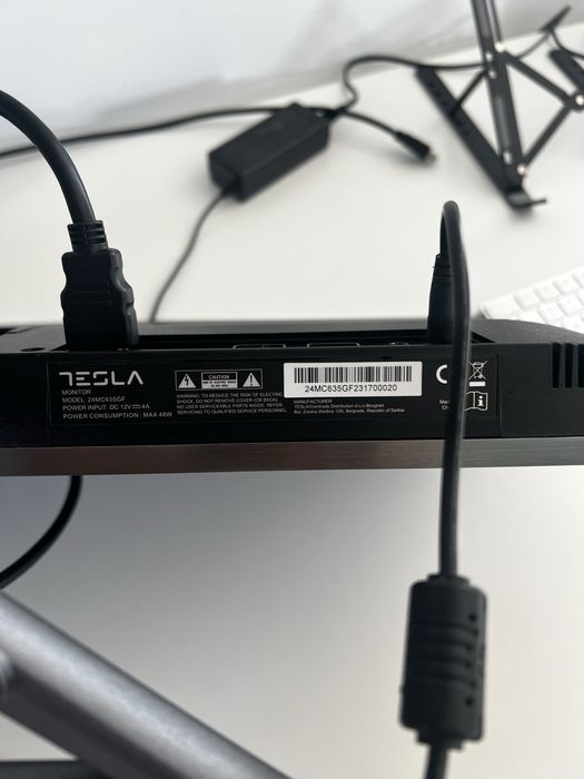 Monitor LED IPS Tesla