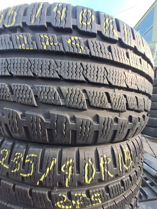 2 anvelope iarna 235/40r18 Kumho Montaj Gratuit