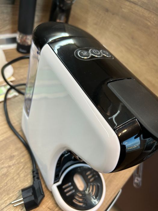 Кафемашина съвместима с 9 вида капсули