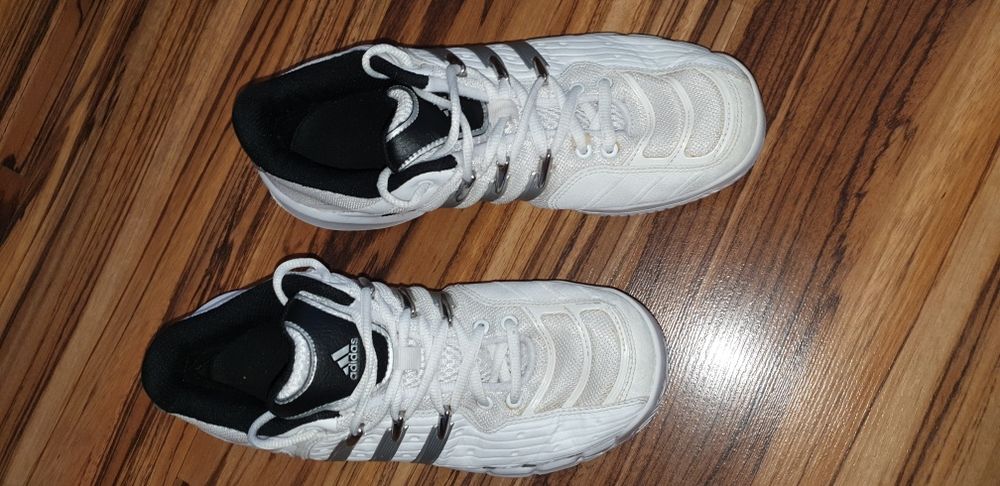 Adidas Оригинал 38номер дамски маратонки перфектно  състояние- 60лв