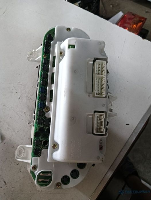 Ceasuri bord LEXUS RX II (MHU3_, GSU3_, MCU3_) [ 2003 - 2008 ] OEM 8380048060