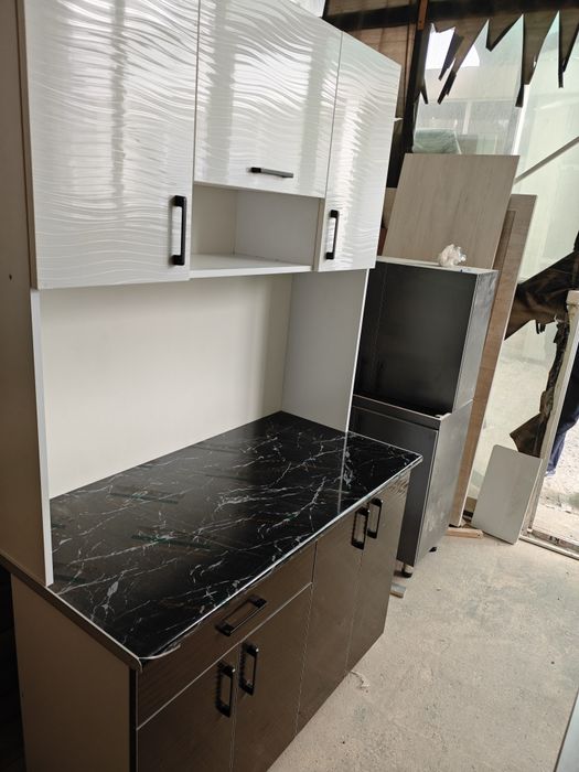 Кухонный  буфет мойка