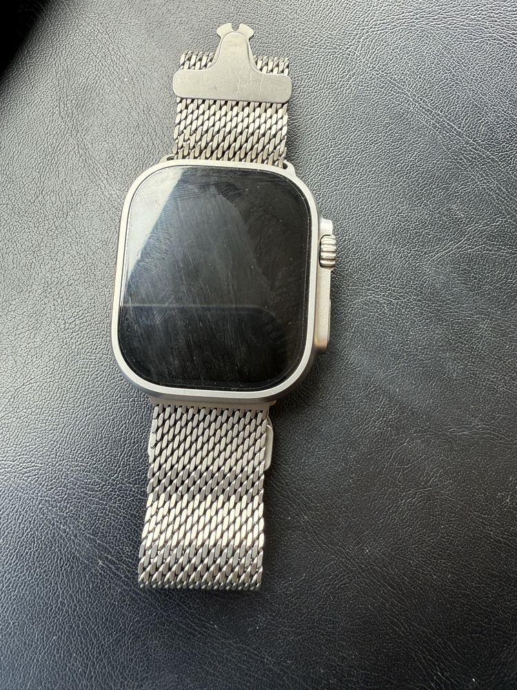 Apple Watch Ultra 2 - 100% baterie