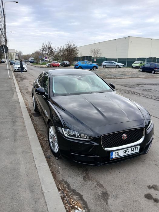 Jaguar xe adblu .