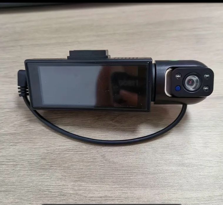 Camera duala bord cu card