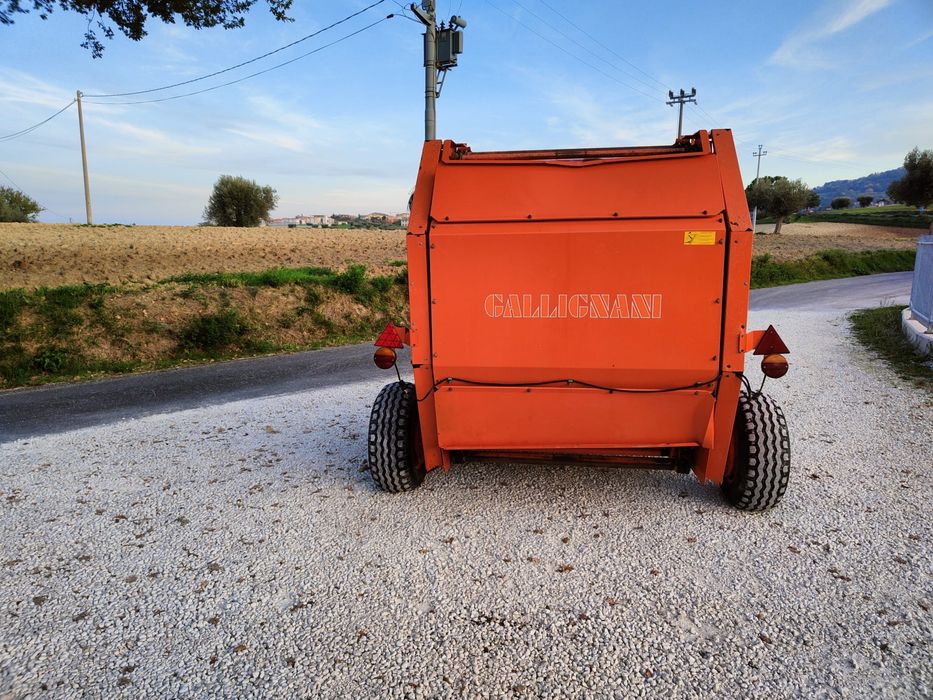 Presa balotiera gallignani C-25 L pe lant cu pikup 2m