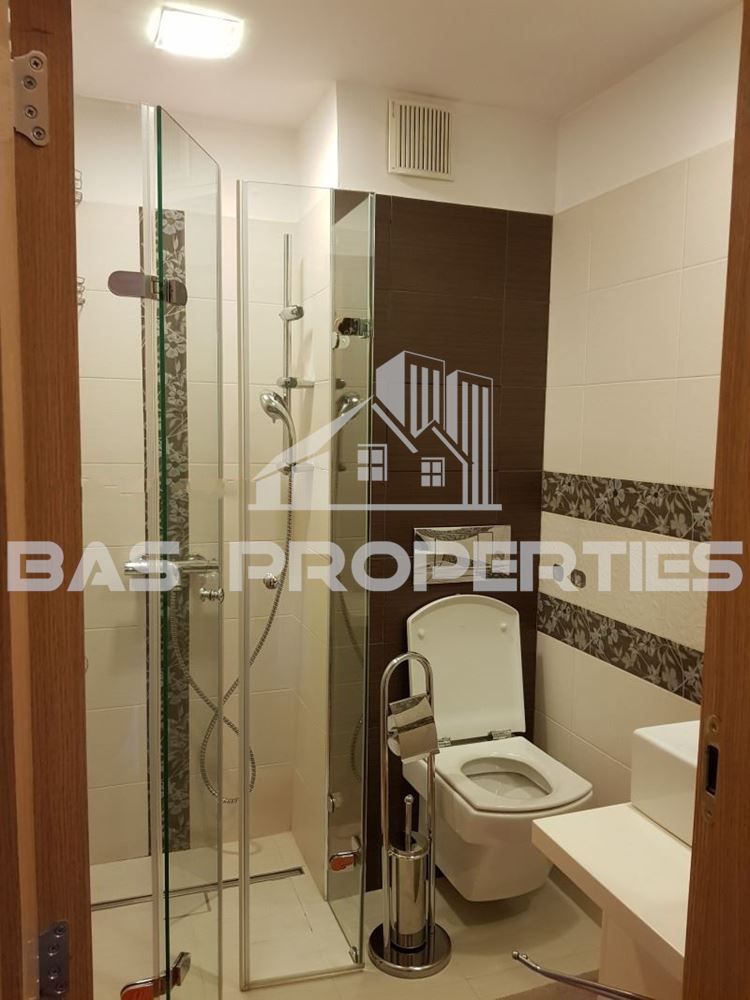 Дава се под наем Тристаен апартамент в София, Младост 1 - 80 кв.м за 750 € - Снимка #11