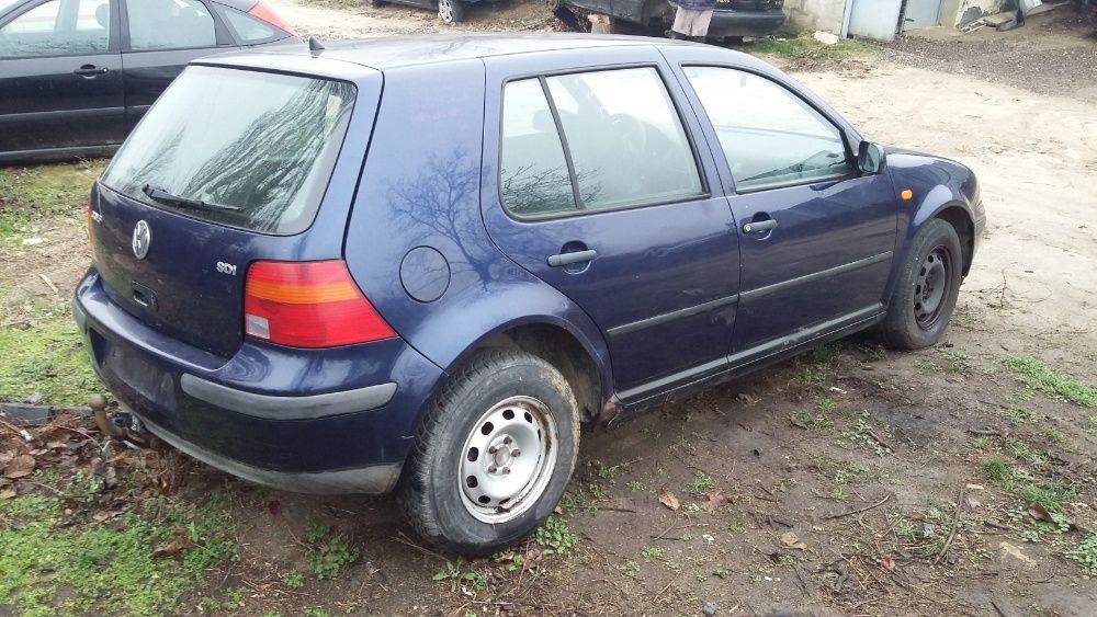 Volkswagen Golf -4 1.9sdi 2000g/ Фолксваген Голф-4 1.9 СДИ 2000г на-