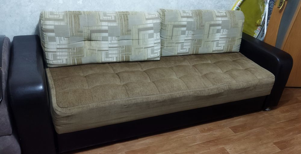 Продам диван 240*100