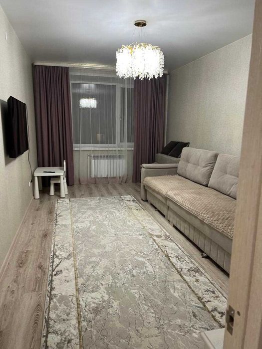 Продам 2-х комнатную квратиру на Береке