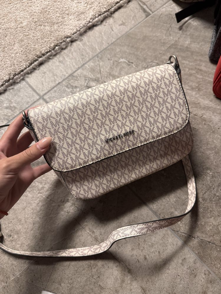 Чанта Michael Kors