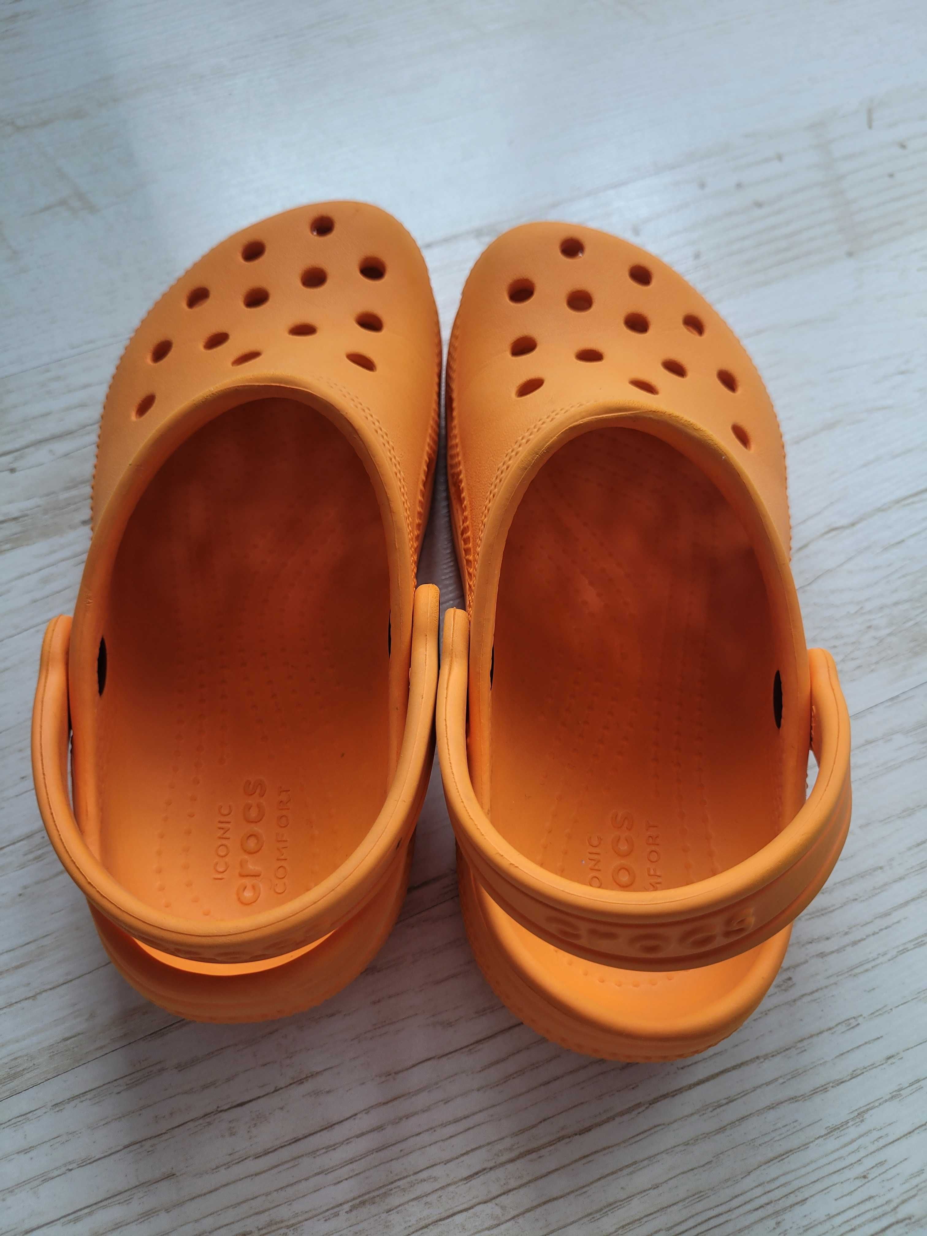 Crocs papuci copii, 13C (EU 31-32), stare foarte buna, purtat interior