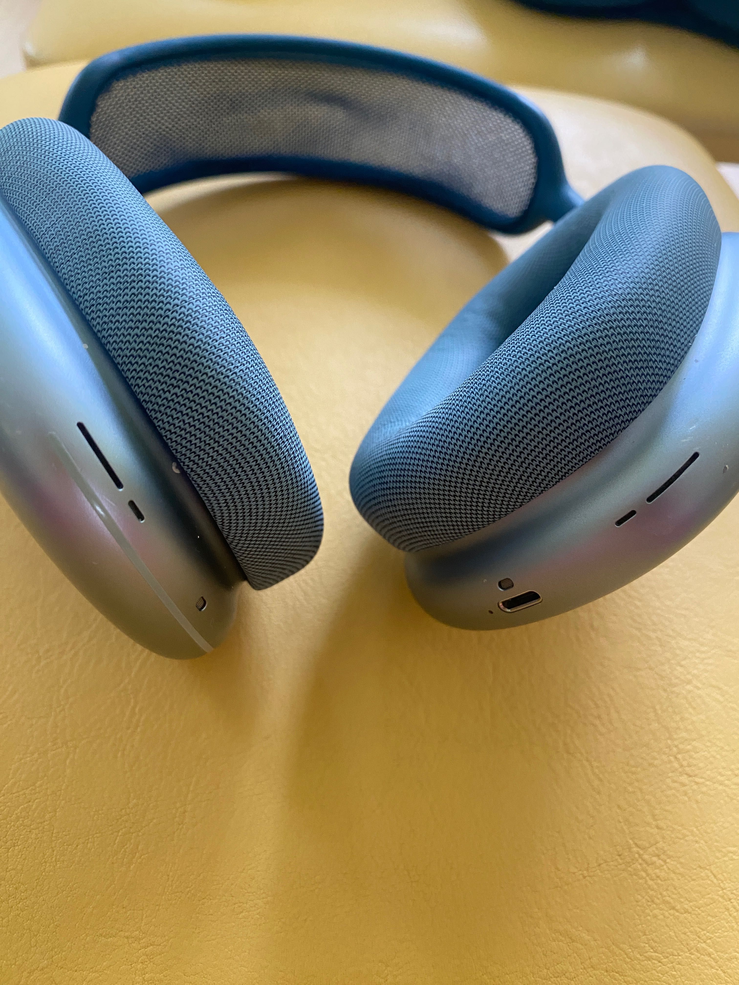 Apple AirPods Max- Оригинални Слушалки
