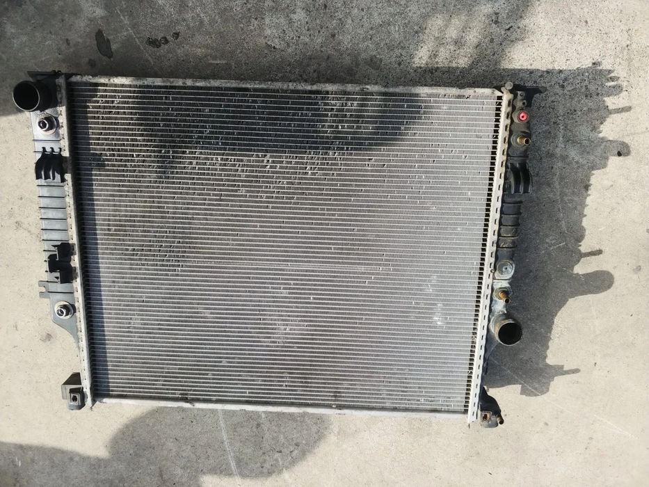 radiator apa  3.0 cdi 642950 mercedes r-class w251  a2515000503