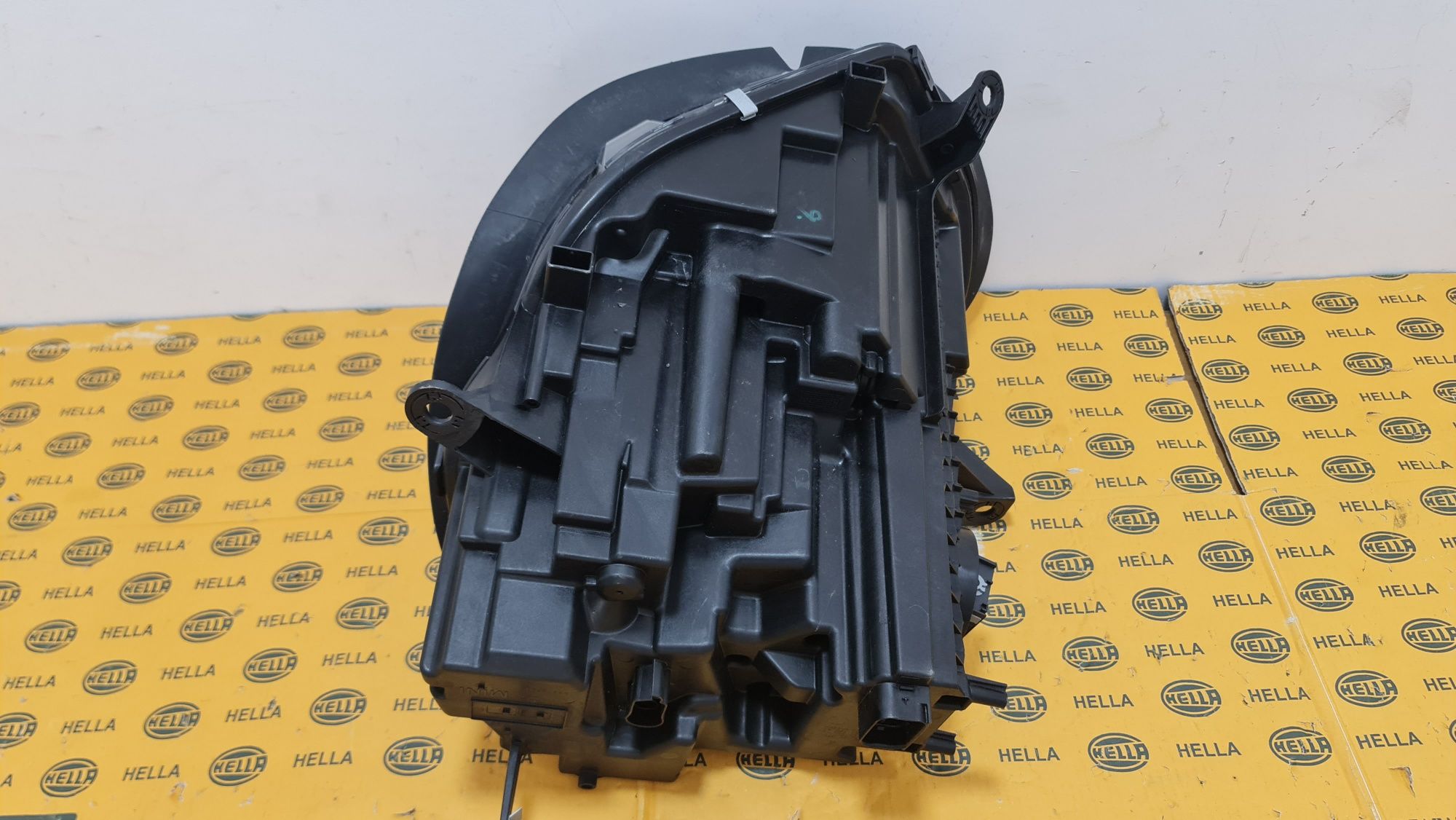 Far full led Mini Countryman F60 lci facelift 9881590