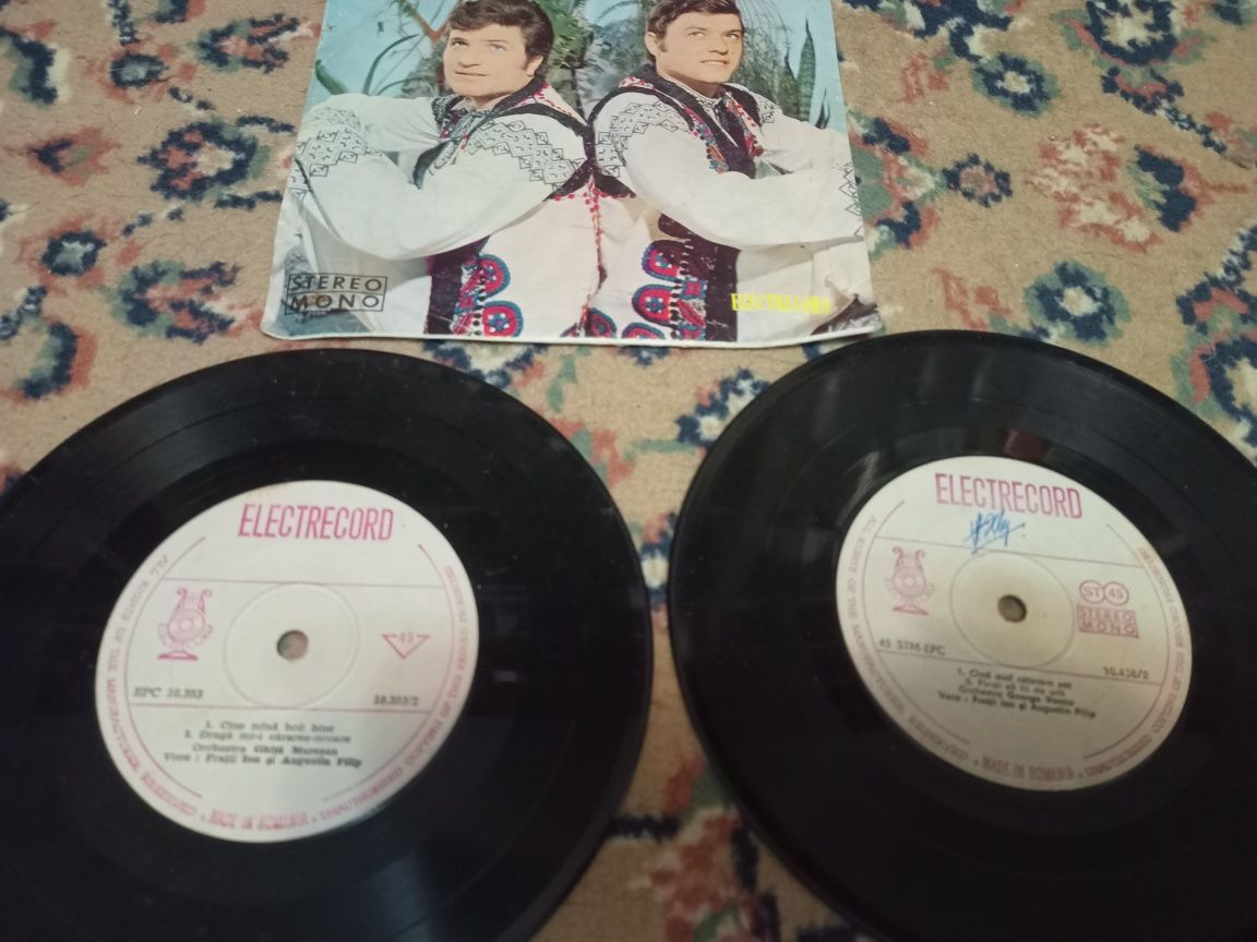 Discuri vinil. Preț 10 lei bucata.