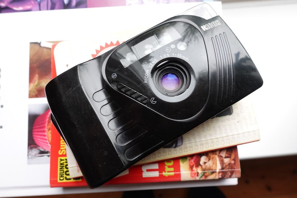 Ricoh F/3.5 - плёночный фотоаппарат
