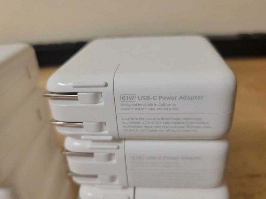 Оптом оригинальные зарядки MacBook Type-C