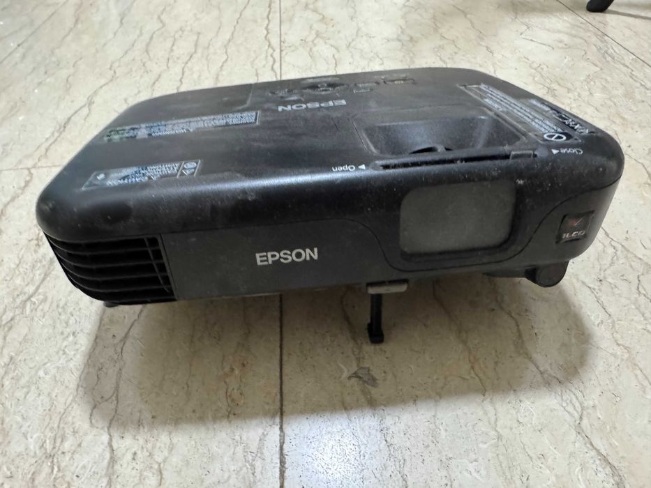 Proiectoare Epson EB S02 si EB S11 2 buc