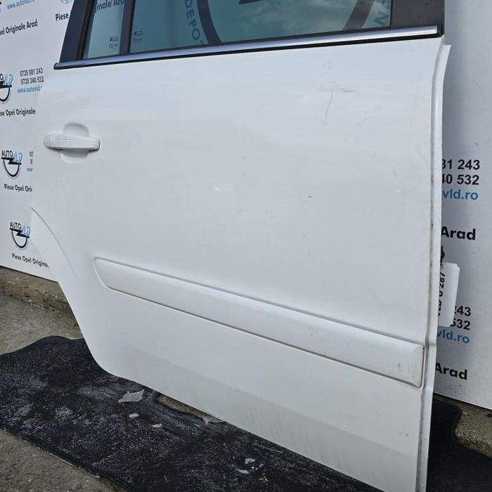 Portiera usa dreapta spate Z40R Opel Zafira B Facelift