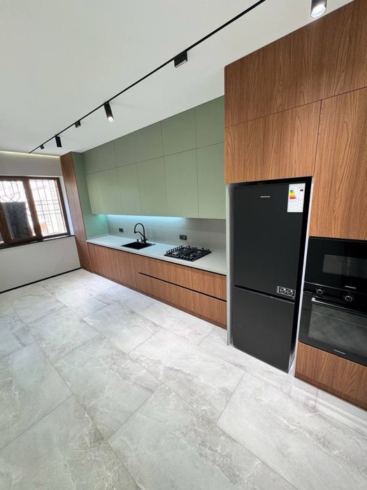 3/1/6 Лисунова,  ЖК Дубовый городок, мебель техника, 75м2, 100 000 уе