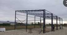 Firma comercializează structuri metalice din profile