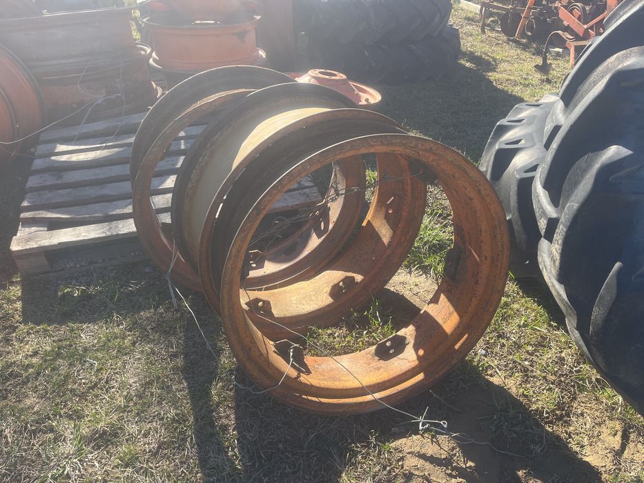 Jeanta de tractor r 28 si piese