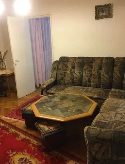 Дава се под наем Едностаен апартамент в Пловдив, Център - 27 кв.м за 122.4 € - Снимка #2